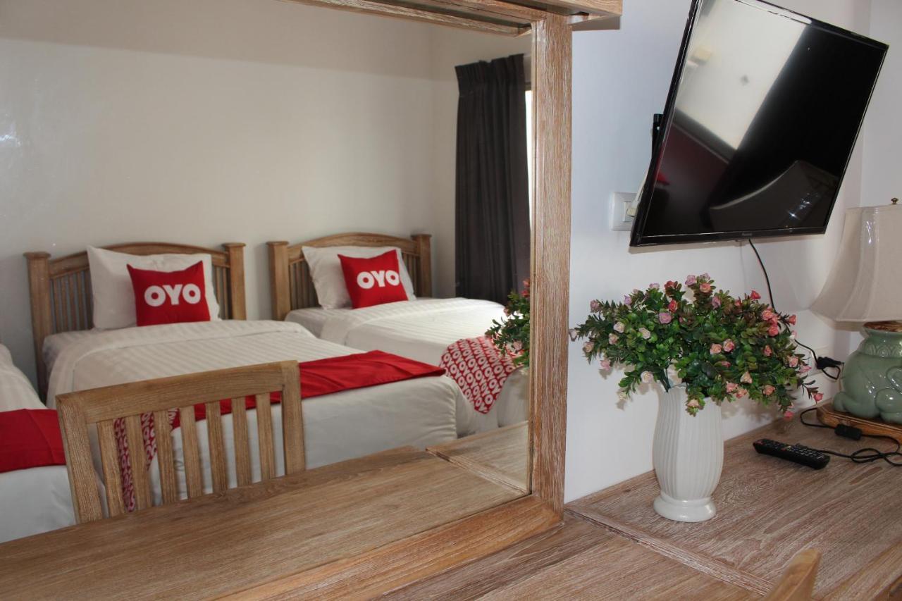 Oyo 75409 Premium The Family Hotel Chiang Mai Extérieur photo